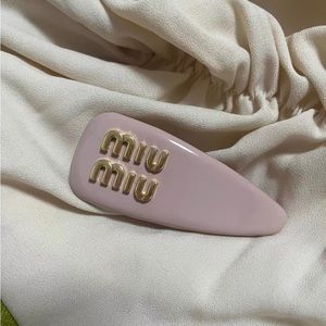 Miu Miu patent leather hair clip pin